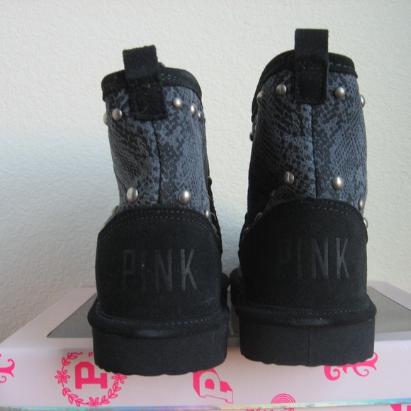 VS PINK Booties Slippers Fur Lined Gray Snakeskin - Picture 6 of 8